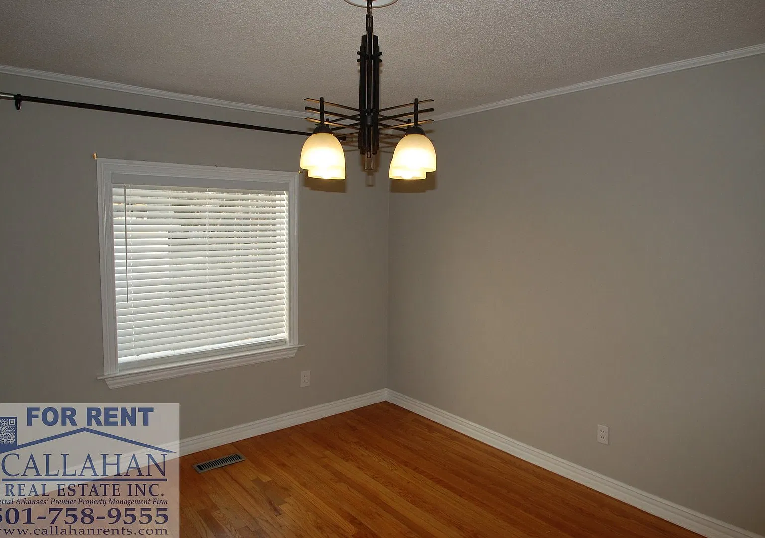 Park Hill 2 Bedroom Home — Photo 2