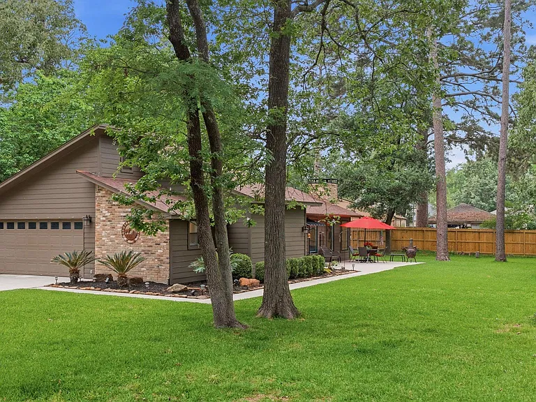 11830 Cranberry Ln — Photo 1