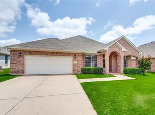 719 Crownpoint Ct, Arlington, TX 76002