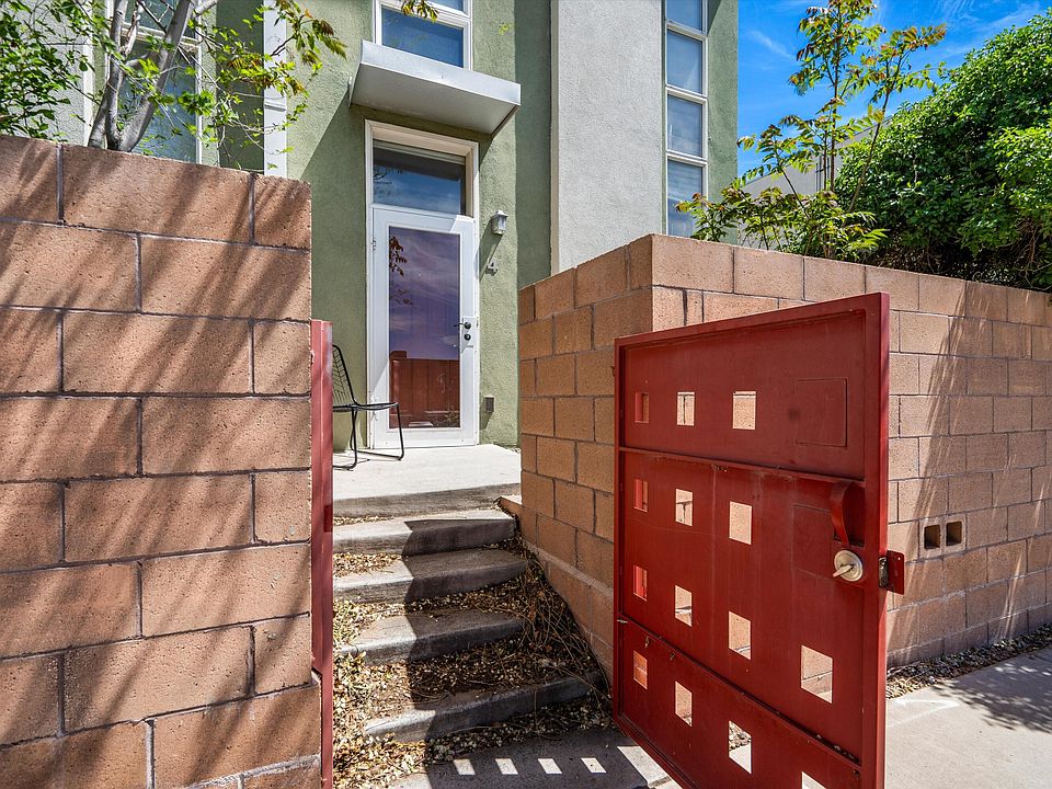 1st image of 702 Broadway Blvd SE APT 4