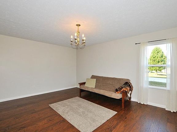 5th image of 10703 Crell Ct