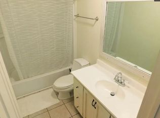 17 Club Bridge Rd, Saint Helena Island, SC 29920