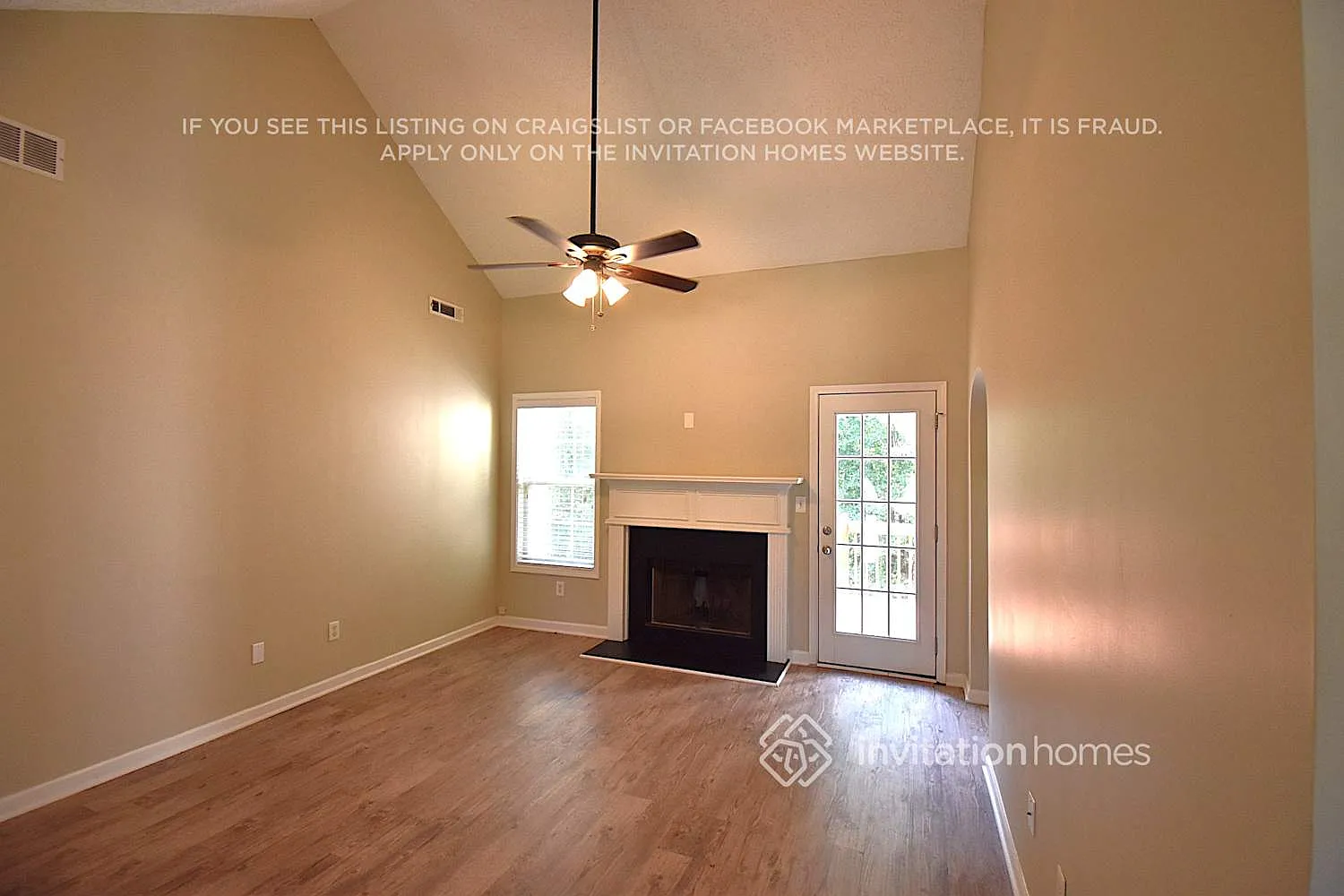 402 Parlor Cir Locust Grove, GA 30248 — Photo 3