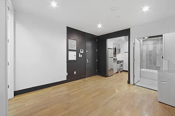 Rented by TorsX Inc | media 8