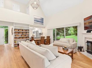 545 Hampton Rd APT 3, Southampton, NY 11968