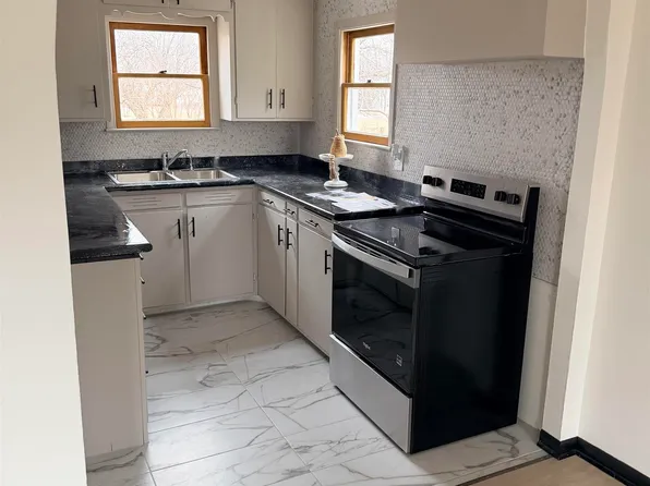 610 Oak St, Greenwood, NE 68366