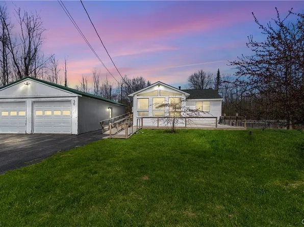 56 Hurlbut Rd, Mexico, NY 13114
