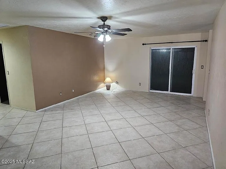 8021 N Padova Pl — Photo 10
