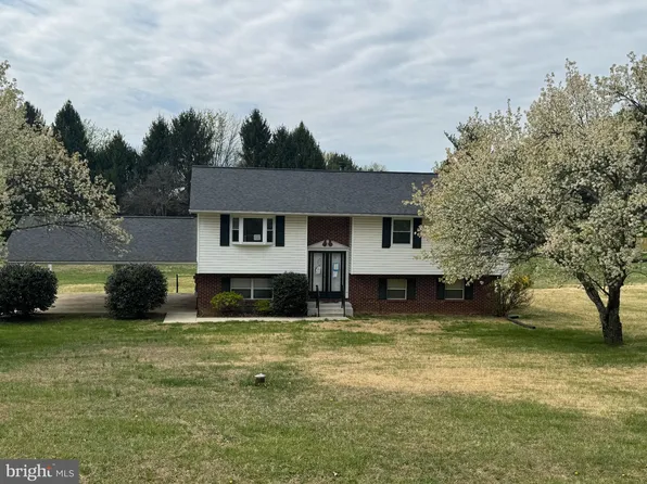 2502 Braddock Rd, Mount Airy, MD 21771