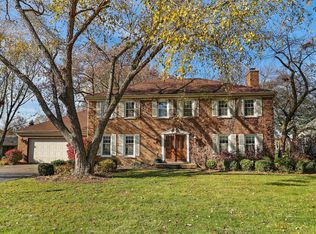 523 Lake Shore Dr N, Barrington, IL 60010