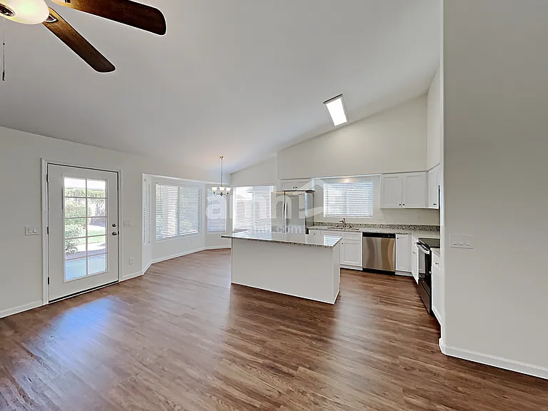 4224 E Cathedral Rock Dr — Photo 6