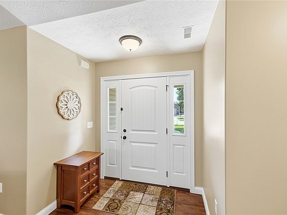 5th image of 2655 Shady Tree Dr