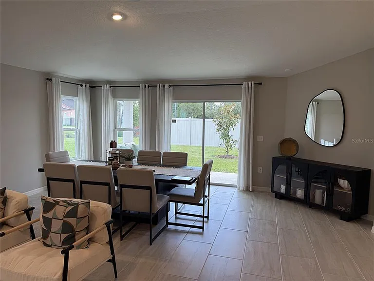 2602 Lola Ln — Photo 35