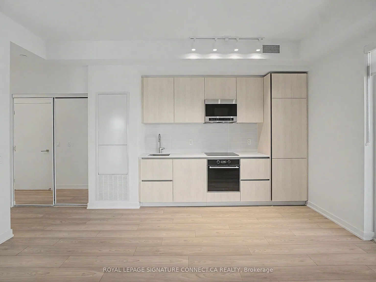 Untitled Condos — Photo 2