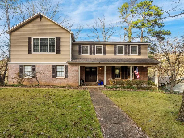 8 Bugle Ct, Little Rock, AR 72227