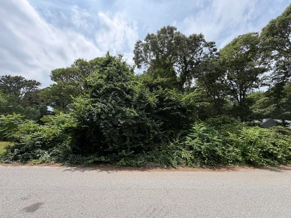 21 Tobey Way, Hyannis, MA 02601