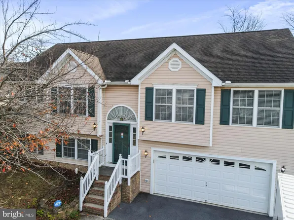 465 Talisman Dr, Martinsburg, WV 25403