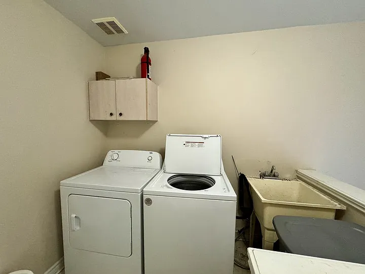 70 Knupp Rd #LOWER — Photo 16