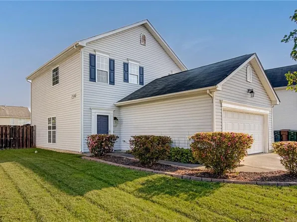 4321 Creekdale Dr, Greensboro, NC 27406