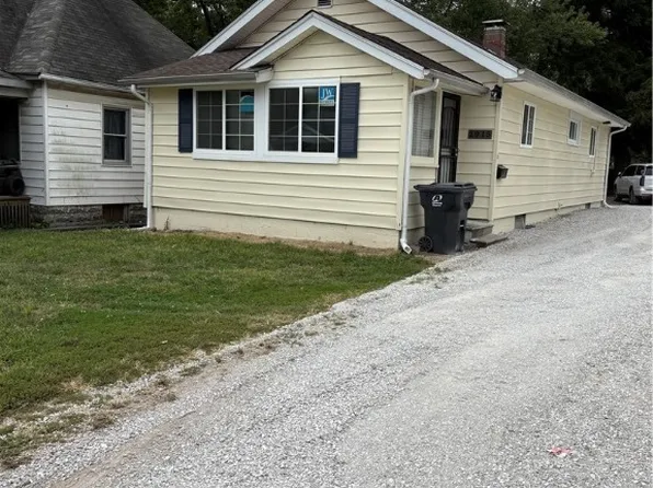 1915 N Monroe St, Decatur, IL 62526