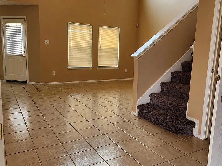 7346 Cypress Prairie Dr — Photo 6
