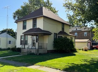 222 E Myrtle St, Herscher, IL 60941
