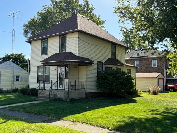222 E Myrtle St, Herscher, IL 60941
