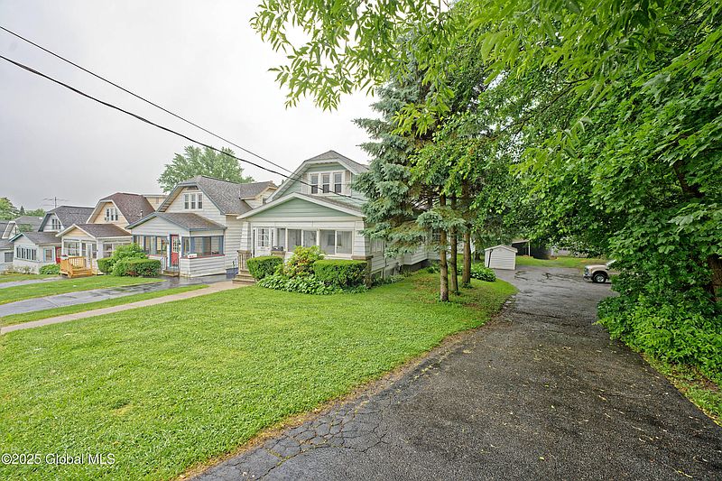 2nd image of 42 Lawn Avenue