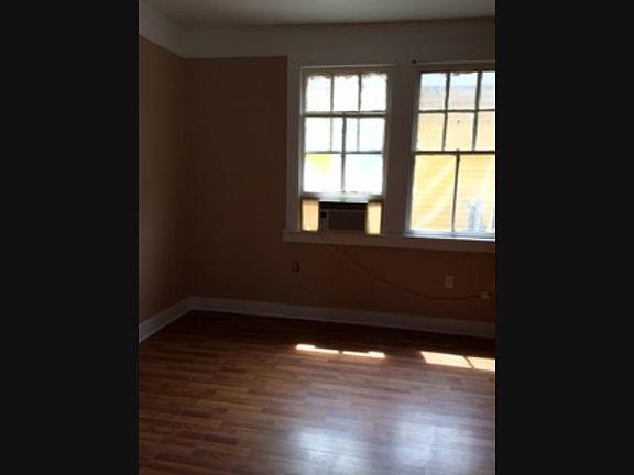 4th image of 2439 Aubry St