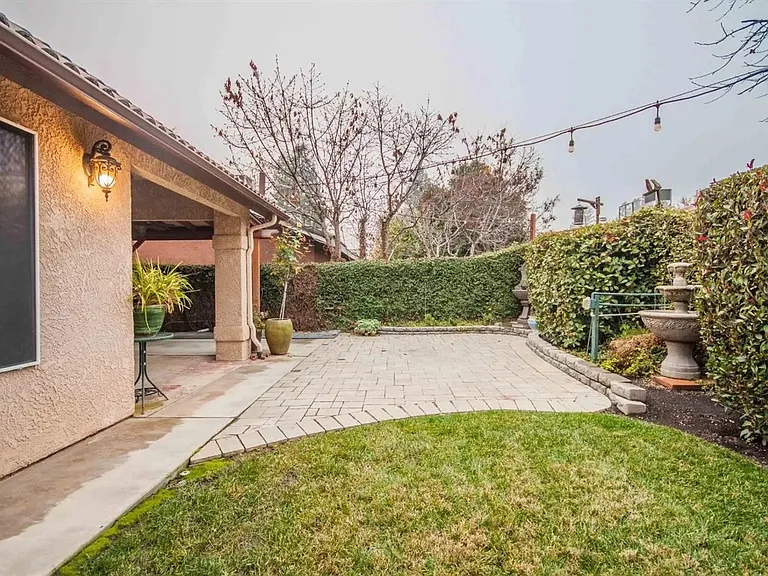 1838 E Shea Dr — Photo 37