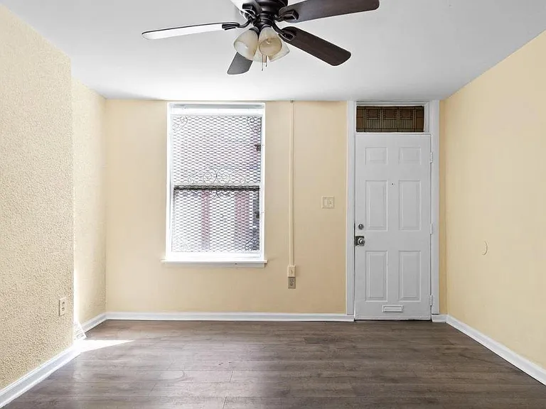 2752 N Darien St — Photo 13