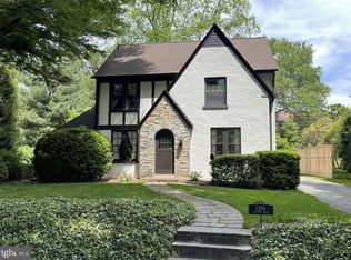 1299 Hillside Dr, Lancaster, PA