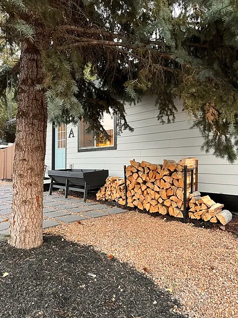 3 bed, 1.5 bath, 1050 sqft, $2,800 — Photo 2