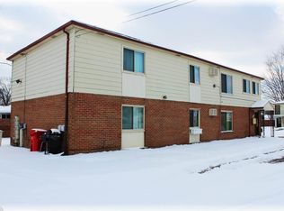 23800 Courtland Ave, Eastpointe, MI 48021