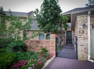 901 Longmire Rd, Conroe, TX 77304