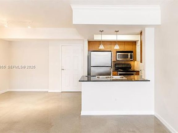 2nd image of 2000 N Bayshore Dr APT 1509