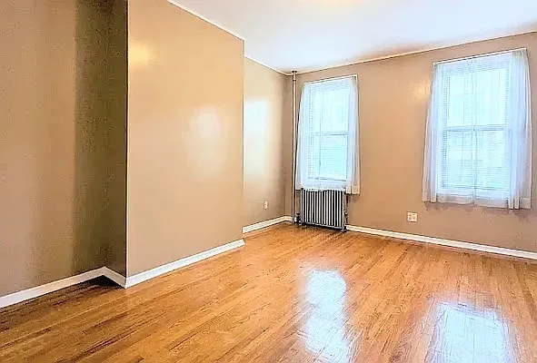 Rented by NYC REALTY GROUP 693 | media 20