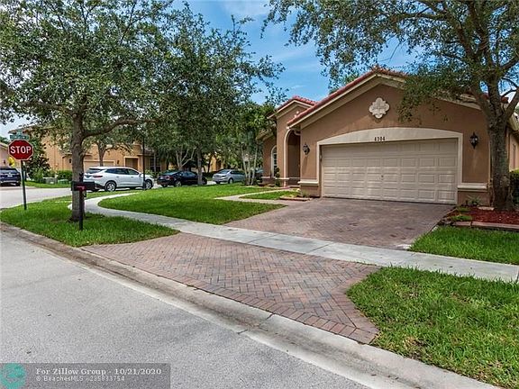 3rd image of 4304 E Whitewater Ave
