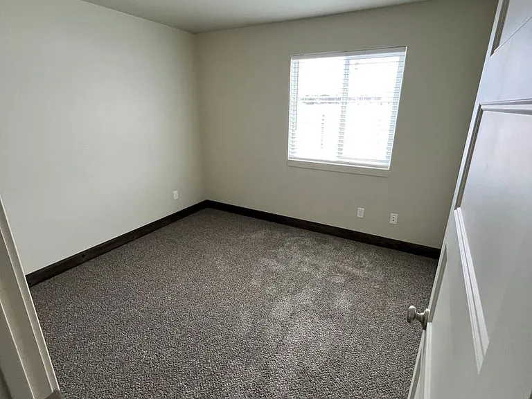 173 Jewel Basin Ct — Photo 8
