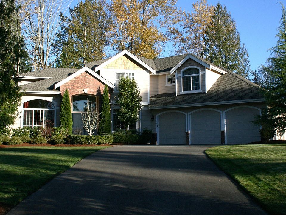1st image of 8014 243rd Pl NE