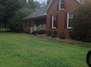 114 Pitchkettle Point Cir, Suffolk, VA 23434