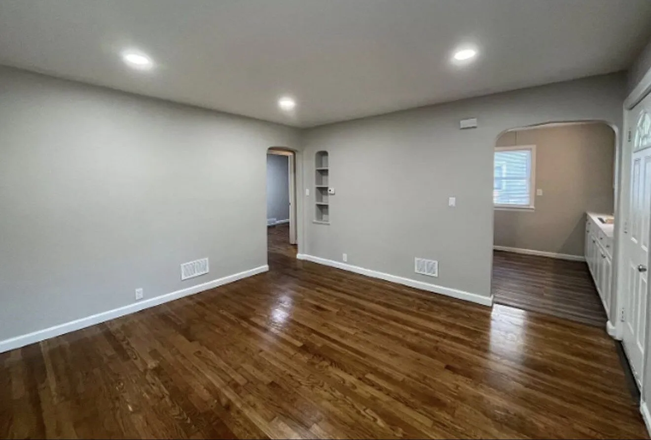 2 bed, 1.0 bath, 700 sqft, $1,350 — Photo 3