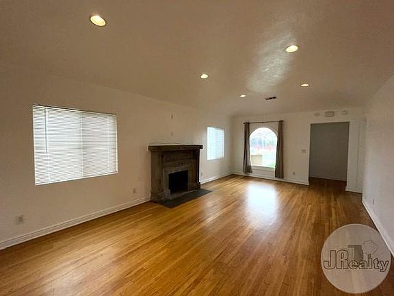 4th image of 7700 S Harvard Blvd