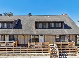 1581 Treetop Trl, Akron, OH 44313