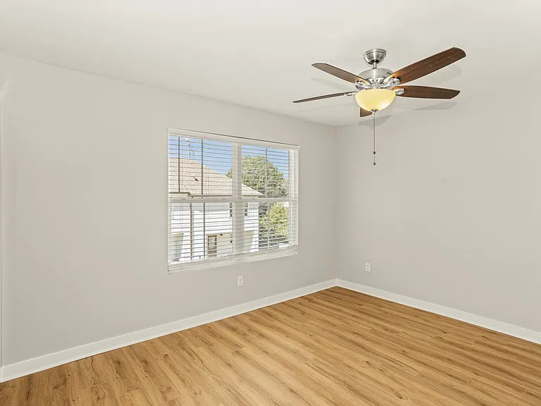 309 Myatt Dr #E — Photo 22