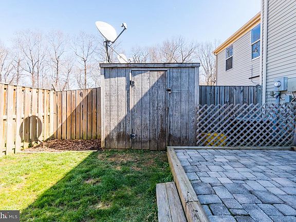 5th image of 4680 Whitely Ct