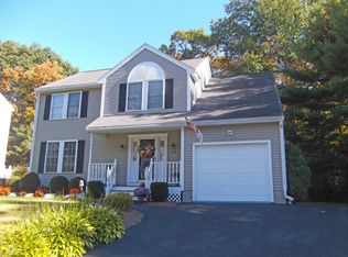 108 Photine Dr, Lowell, MA 01854