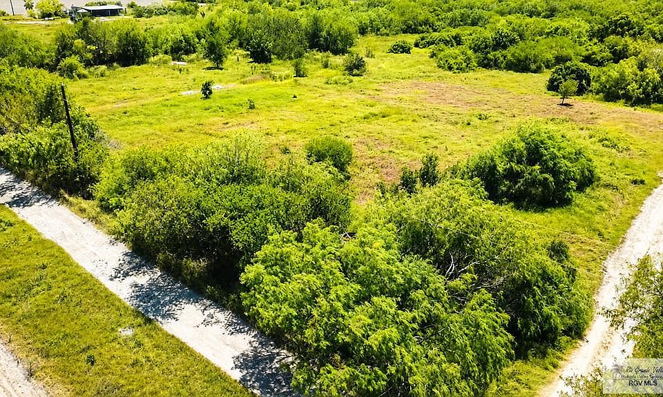 1st image of Paloma Ln