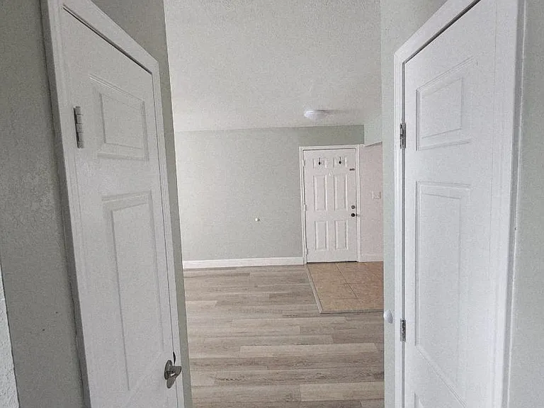 229 Tennessee St #D — Photo 10