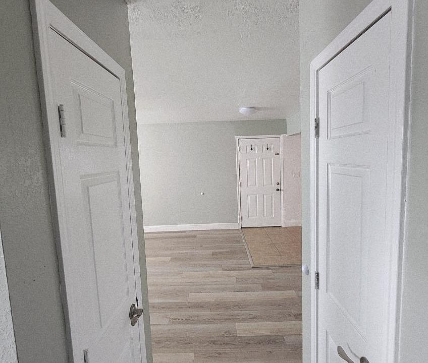 1st image of 229B Tennessee St #B